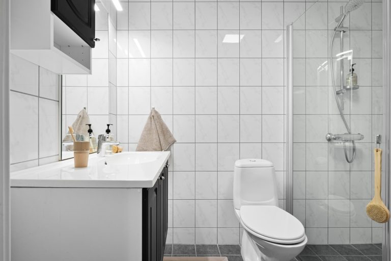 My Review of the Best Zero-waste Swaps for Your Bathroom.